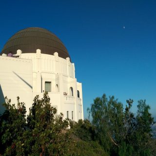 Looking for things to do in Los Angeles? We have 20 of them for you and your family that you will surely enjoy! Things to do in LA | Things to do in SoCal | Things to do in California | Malibu Surfing | Surfing Tips | Travel Tips | Los Angeles Travel | Traveling with Kids | Aquarium of the Pacific | Griffith Observatory | La Brea Tar Pits | El Capitan Theatre | Olvera Street