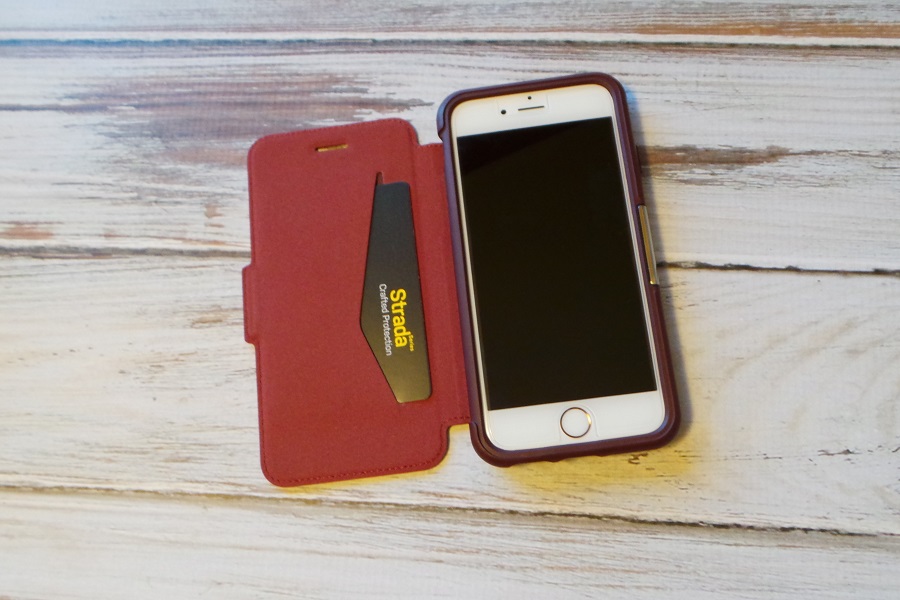 What is the Difference between Otterbox Cases Close Up of an Open Otterbox Strada Wallet Case