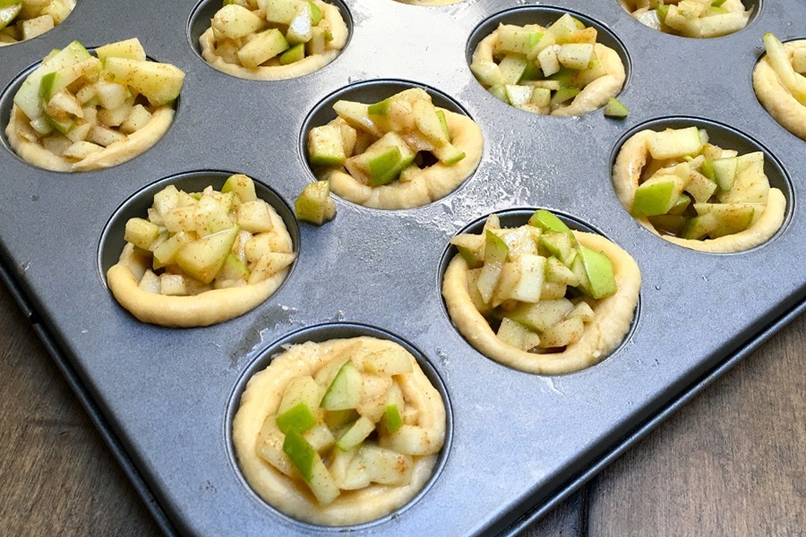 Bite Sized Snacks to Nibble On Mini Apple Crumbles in a Cupcake Baking Pan