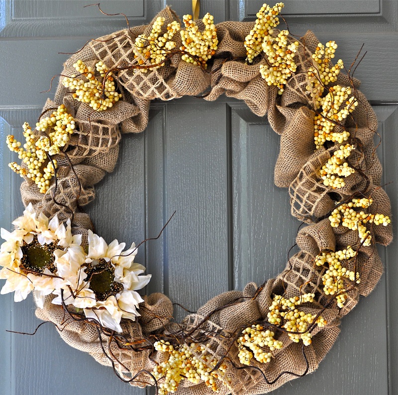 Simple DIY Burlap Wreath With Fall Flowers – Practically Functional