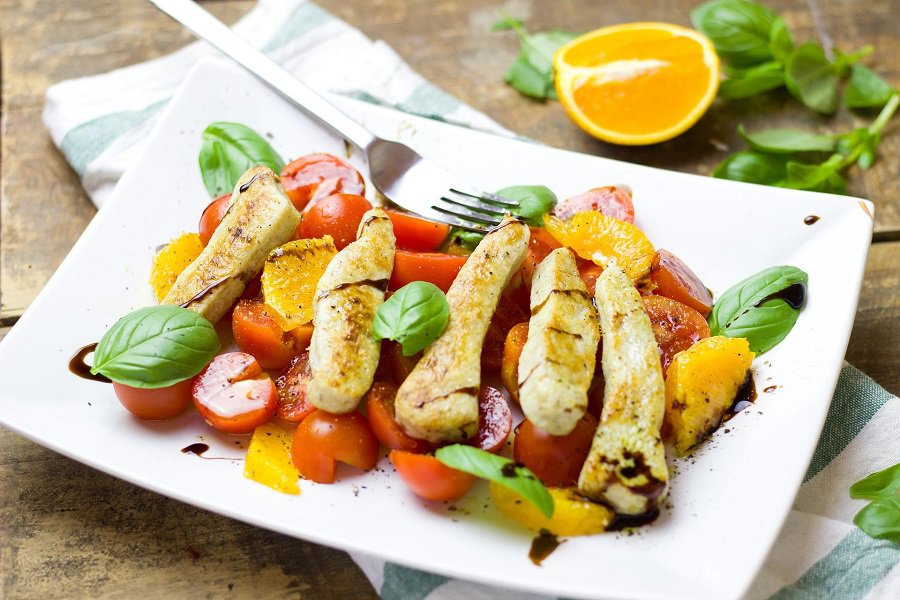 Jillian Michaels Lunch Recipes Close Up of a Plate with Chicken and Bell Peppers