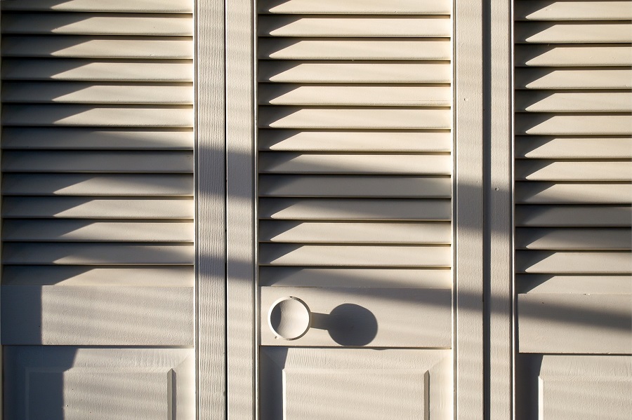 Closet Doors DIY Tutorial with Photos Close Up of a Closet Door 