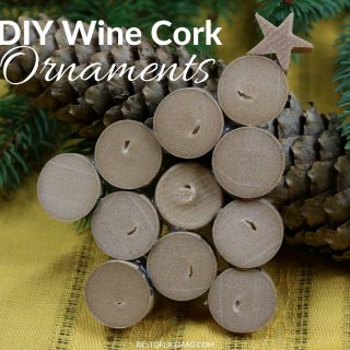 Make your own DIY Wine Cork ornament to hang on the tree and give away as gifts! These also make a great DIY gift tag for your favorite bottles of wine! What to do With Wine Corks | How to Use Wine Corks | DIY Gift Ideas | DIY Ornaments | Gifts for Wine Lovers