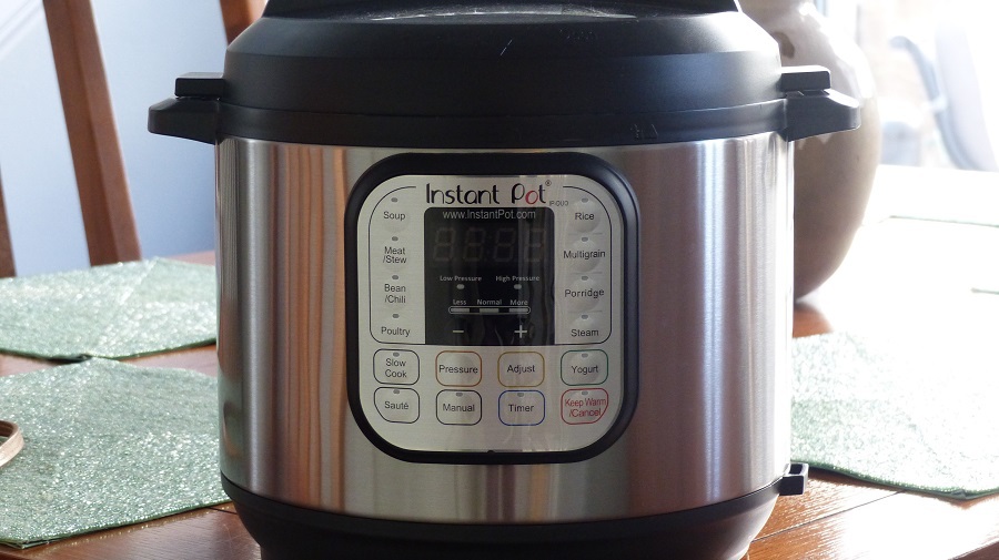 When you know the benefits of choosing to cook with an Instant Pot, time savings becomes just one of the many reasons you will enjoy making meals in your Instant Pot. How to Cook with an Instant Pot | What is an Instant Pot | Instant Pot Tips | Instant Pot Ideas