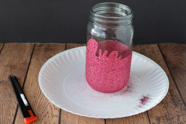 DIY Glitter Mason Jar for Tealight Candles, Pencils & More