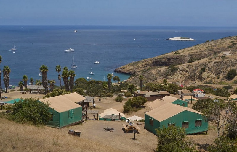 There are so many things to do on Catalina Island that make it a perfect weekend or week-long trip for you and your family or friends. Catalina Island Tips | Catalina Island Activities | Catalina Island Events | Travel Tips | Travel Ideas