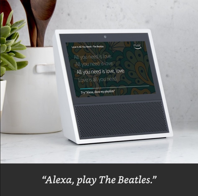 There are so many amazing things you can try with the Amazon Echo Show that will make life even easier in your smart home. Amazon Echo Products | Amazon Smart Home | Amazon Echo Things to Try | Amazon Echo Gifts | Best Tech Gifts