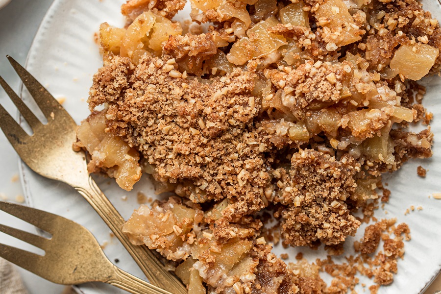 Apple Crisp with Instant Oatmeal Overhead View of a Plate of Apple Crisp