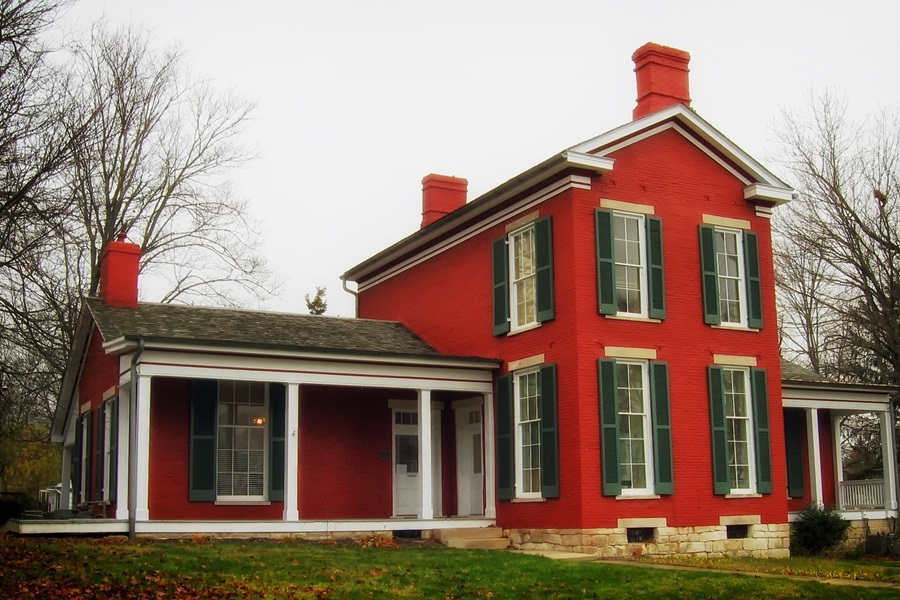 Cool Places to Visit in the Midwest a Historical Home in Indiana