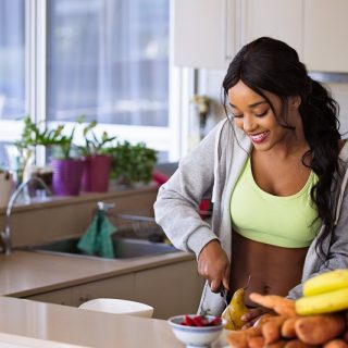 Without a set meal plan you may feel lost as to where to begin, but losing weight and living a healthy lifestyle is easy with this LIIFT4 Nutrition guide. LIIFT4 Meal Plan Ideas | LIIFT4 Recipes | Easy Beachbody Recipes | Weight Loss Recipes #LIIFT4 #recipes #beachbody #weightloss