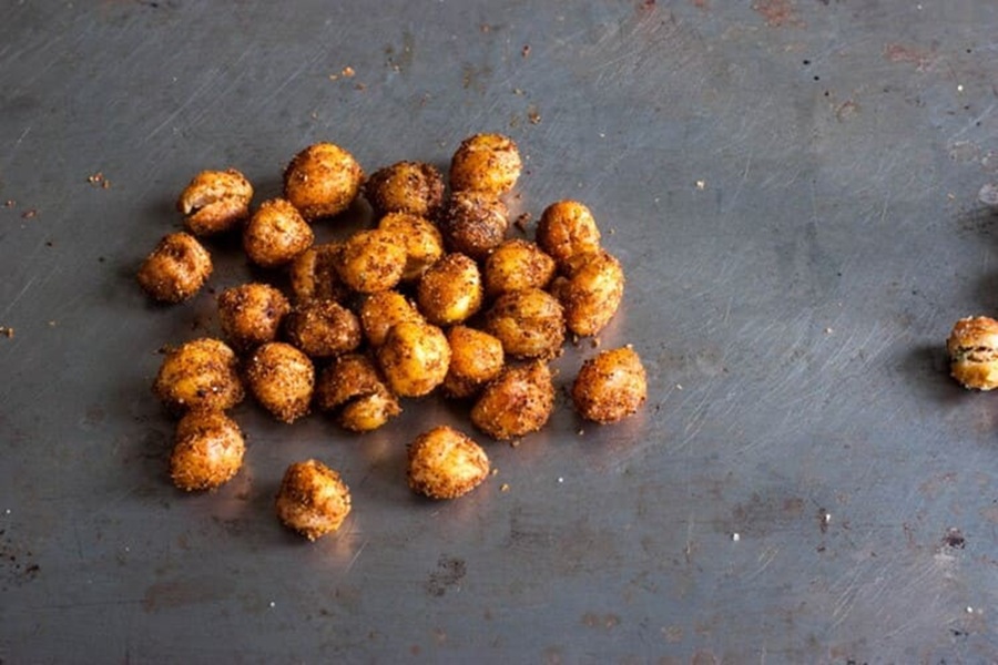Roasted Chickpeas Recipe on a Counter Top 2B Mindset Snack Recipes