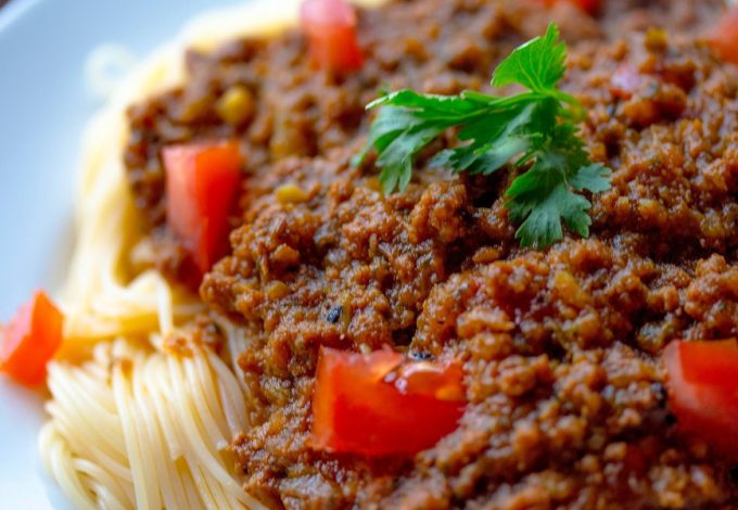 The tastiest slow cooker ground beef keto recipes for your slow cooker will make things even more convenient for your meal planning! Keto Crockpot Recipes | Slow Cooker Keto Recipes | What is Keto | How to Lose Weight with Keto | What to Eat on Keto | Weight Loss Recipes