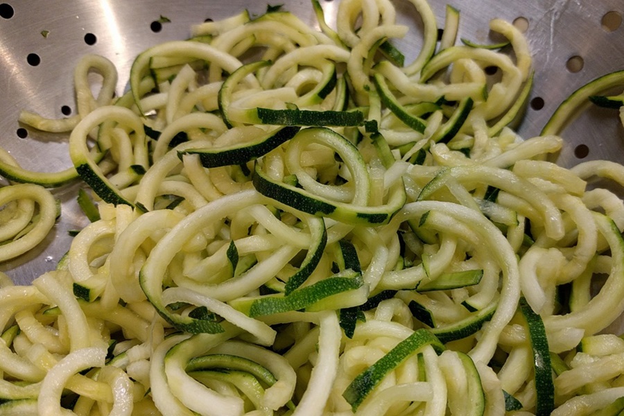 Keto Carb Limit vs Low Carb Limit Close Up of Zoodles in a Colander 