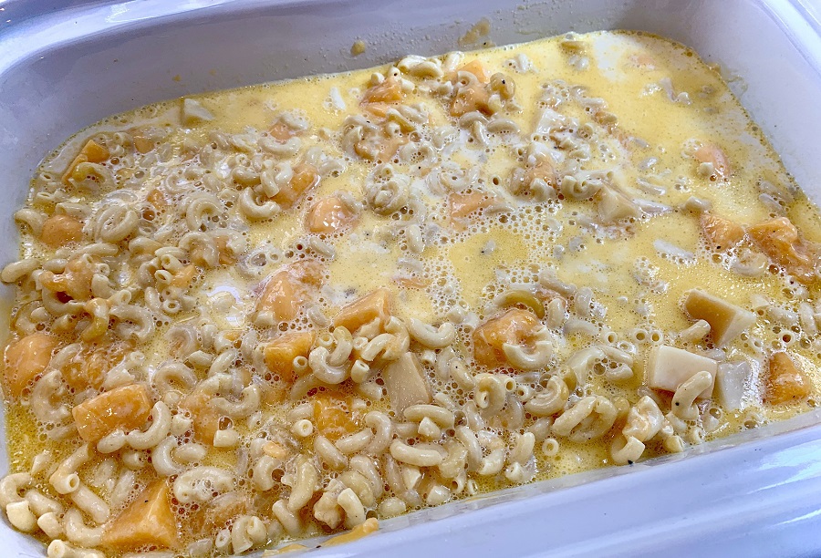 Our delicious macaroni and cheese slow cooker recipe provides authentic real cheese. This is an easy lunch or dinner recipe that is also a great make ahead meal. Easy Slow Cooker Mac and Cheese | Crockpot Pasta Recipes | Slow Cooker Triple Cheesy Mac and Cheese | 3 Cheese Mac and Cheese Recipe | Homemade Mac and Cheese Recipe