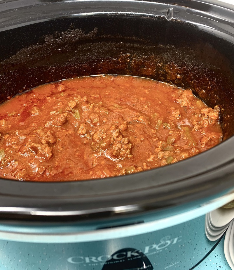 Slow cooker sloppy Joes with ground beef takes a classic, family favorite recipe and turns it into an even easier crockpot recipe. Crockpot Sloppy joes for a Crowd | Crockpot Sloppy Joe Casserole | Sloppy Joes for Tailgates | Messy Sloppy Joes | Classic Sloppy Joes Recipe