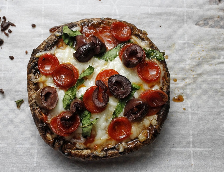 Low Carb Portobello Mushroom Pizza Recipe Cooked Pizza with Red and Black Toppnigs