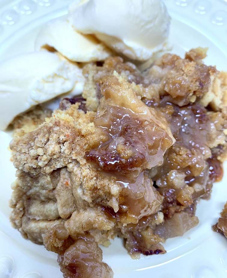 Slow Cooker Apple Crisp Recipe Overhead View of Crisp on a Plate with Ice Cream