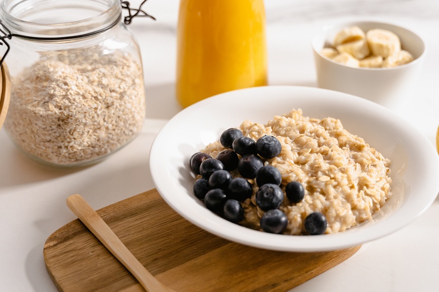 Beachbody Meal Plan Close Up of a Bowl of Oatmeal Topped with Blueberries