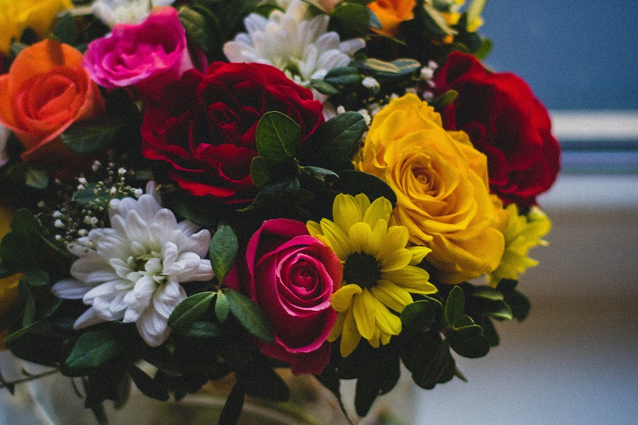 Amazon Echo Show Close Up of a Bouquet of Flowers