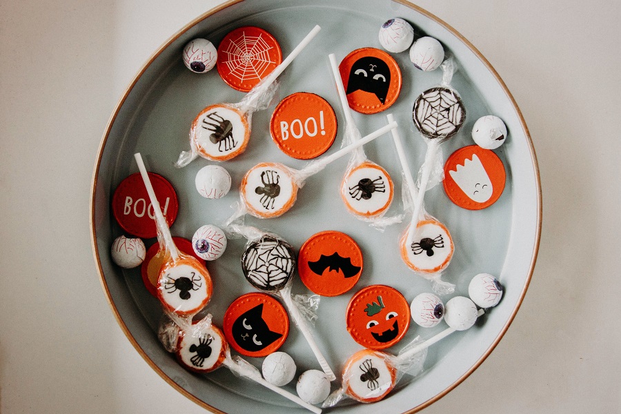 Spooky Halloween Crockpot Recipes a Serving Tray Filled with Halloween Treats