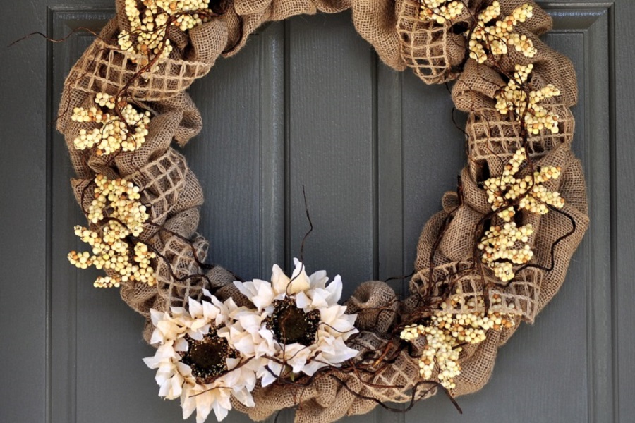 Stylish DIY Fall Décor a Fall Wreath Hanging on a Front Door