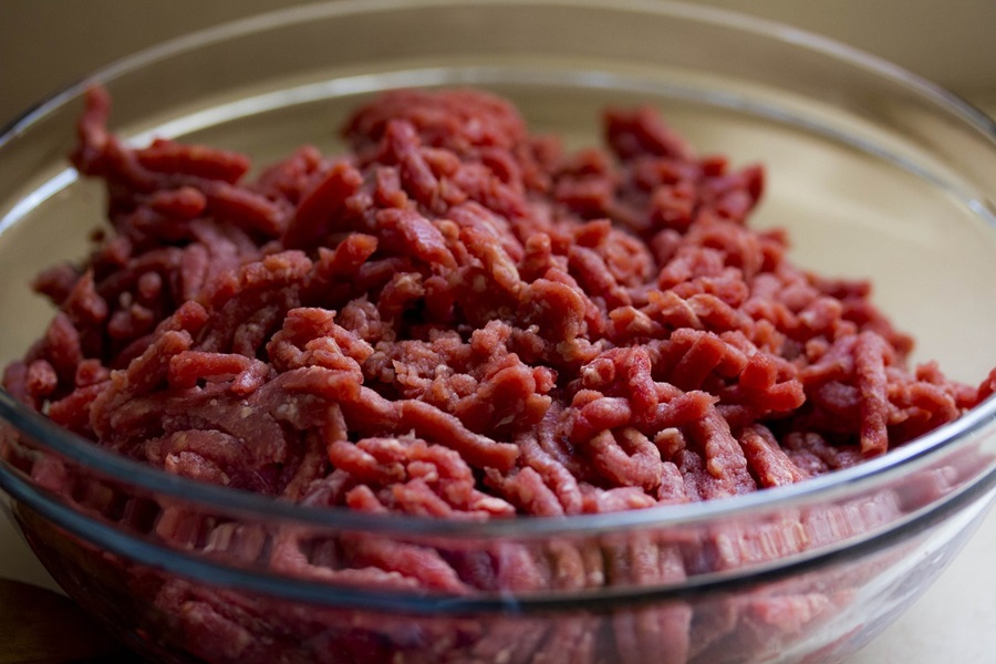 Keto Ground Beef Crockpot Recipes Close Up of a Glass Bowl of Raw Ground Beef