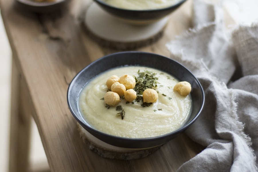 Low Carb Crock Pot Soup Recipes Close Up of a Bowl of Cauliflower Soup