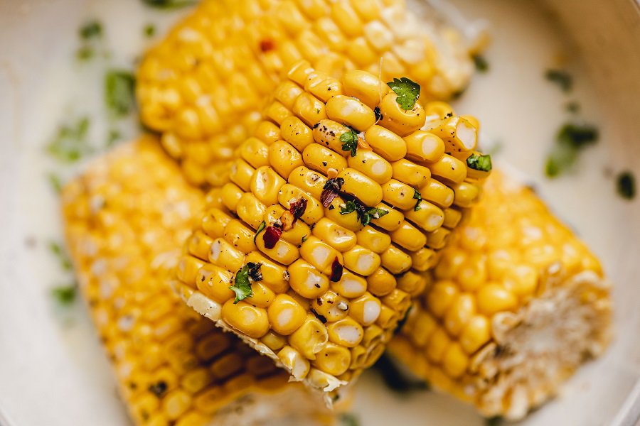 Slow Cooker Corn on the Cob with Coconut Milk Recipe Close Up of Cooked Corn on the Cob