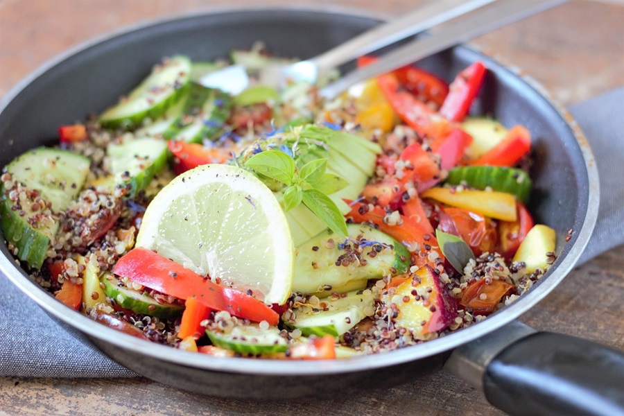 Easy Quinoa Recipes for Diabetics a Salad with Cooked Quinoa Peppers, and Avocado