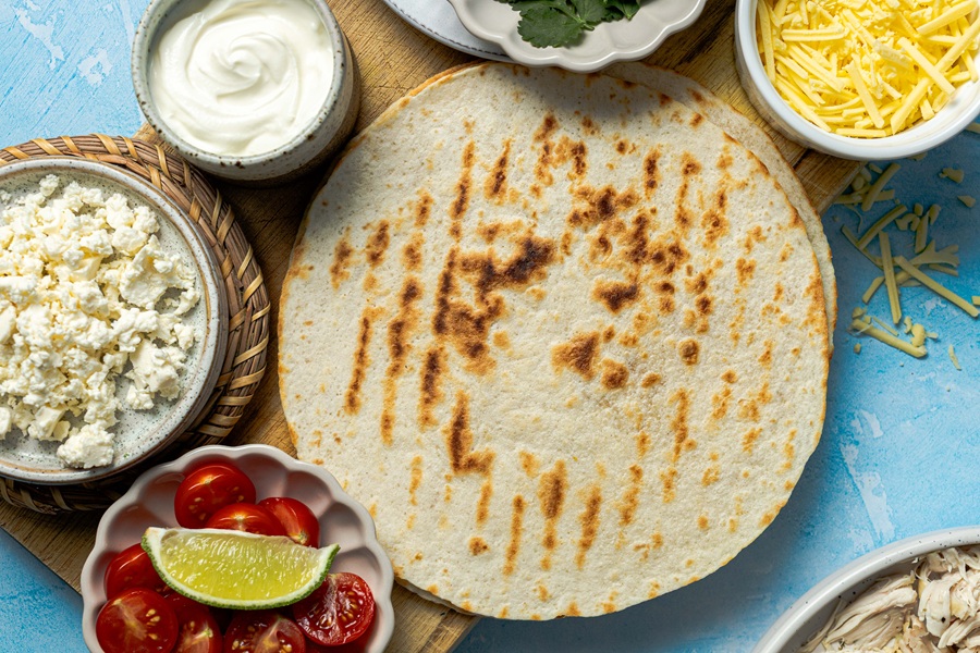 Easy Chicken Tacos with Shredded Chicken Close Up of Ingredients on a Serving Platter