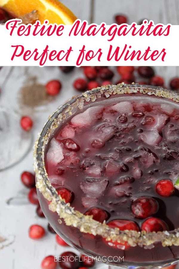 Cranberries lend themselves perfectly to the holidays and this cranberry margarita recipe balances tequila with seasonal cranberries perfectly! Holiday Cocktail Recipes | Holiday Party Recipe | Christmas Cocktails | Christmas Party Cocktails | Cocktails with Cranberries | Cranberry Drinks | Winter Margarita Recipes | Winter Cocktail Recipes