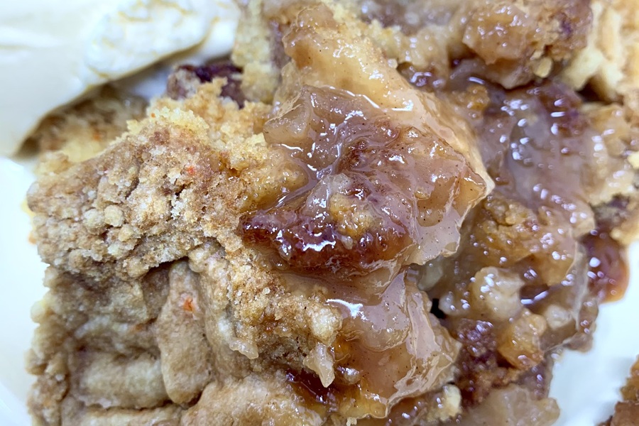 Close Up of Crockpot Apple Crisp with Cake Mix and Cinnamon