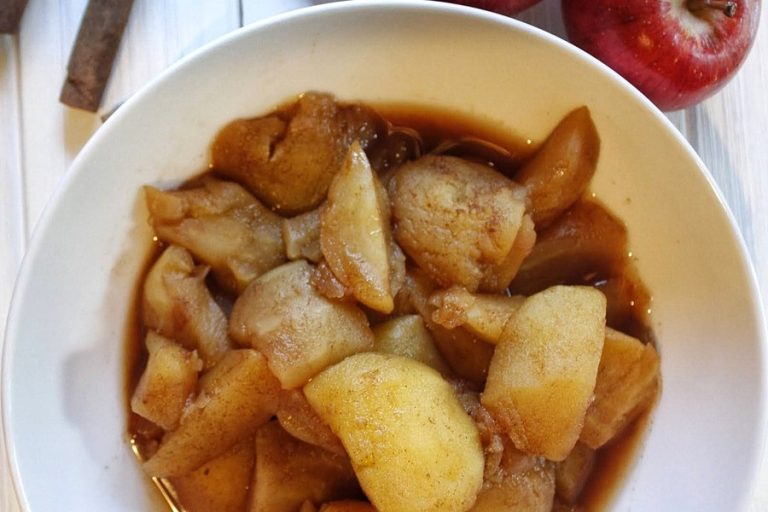 Faster Than Stovetop Instant Pot Cinnamon Apples Recipe Close Up of a Bowl of Cinnamon Apples