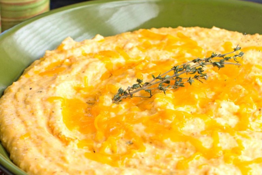 Crockpot Mother's Day Brunch Recipes Easy Cheesy Slow Cooker Grits&nbsp; on a Plate