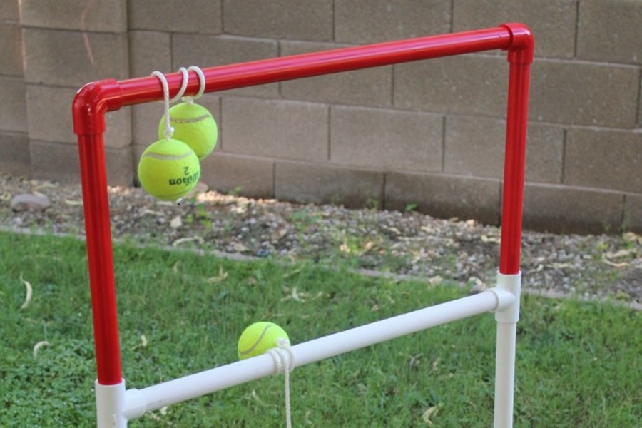 4th of July Party Ideas DIY Patriotic Ladder Golf on a Lawn Outside