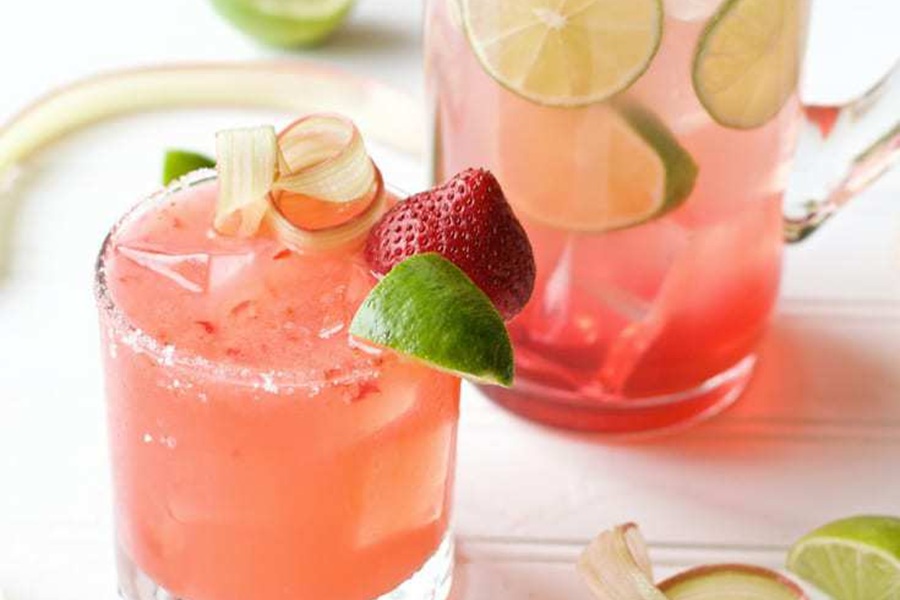 Summer Margarita Recipes Strawberry Rhubarb Margarita