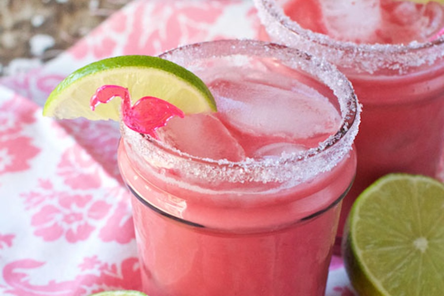 Summer Margarita Recipes Raspberry Coconut Margaritas in Small Mason Jars