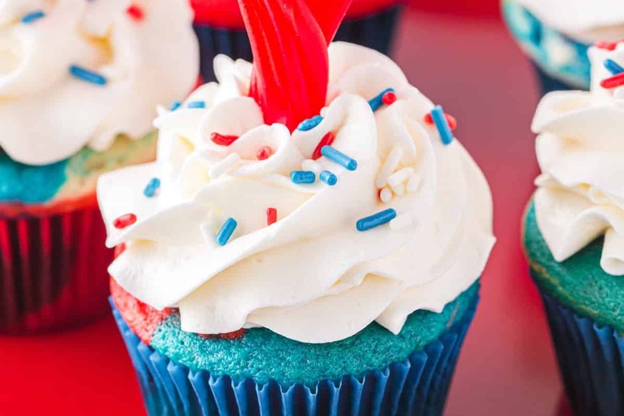 Patriotic Dessert Recipes Firecracker Cupcakes
