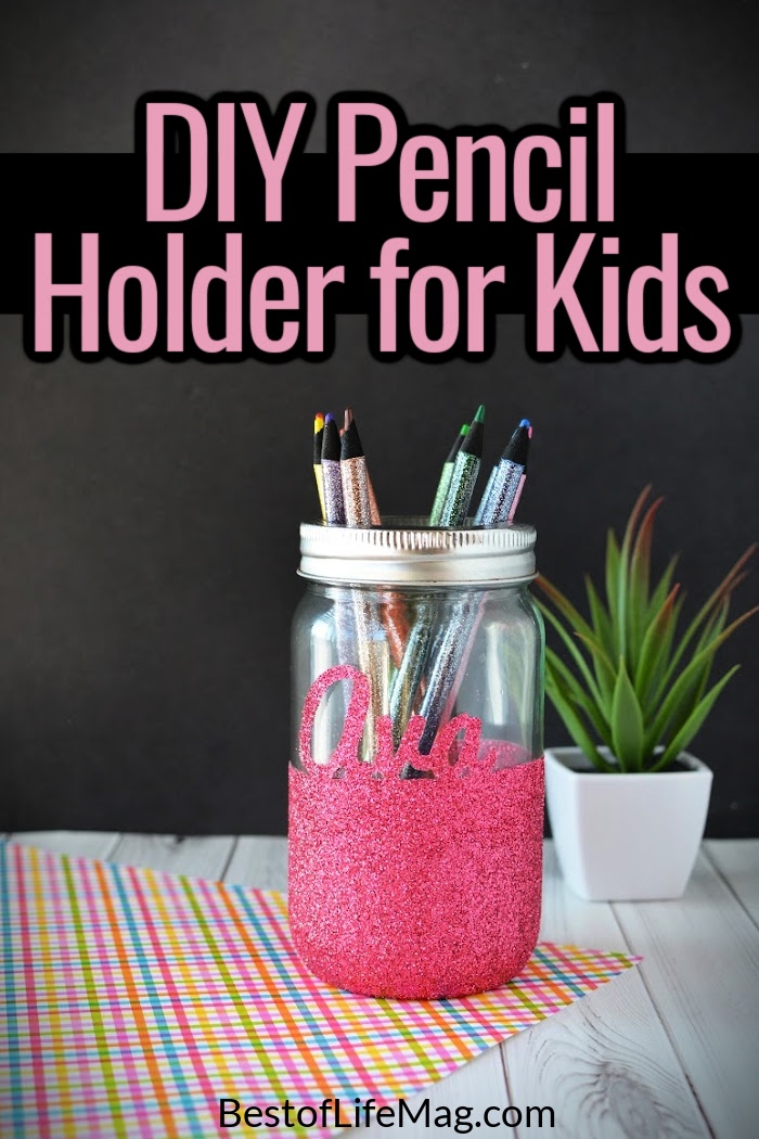 Add some sparkle to any room with this fun DIY Glitter Mason Jar! It can hold pencils, tealight candles, or just about anything you want! DIY Crafts | Mason Jar Crafts | Glitter Crafts | Mason Jar Ideas | DIY Home Ideas #DIY via @amybarseghian