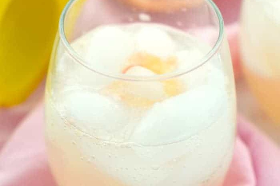 Low Carb Skinny Margarita Recipes Skinny Grapefruit Margarita in a Glass