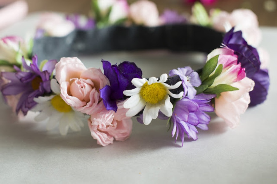 DIY Halloween Costumes For Kids Close Up of a Flower Crown 