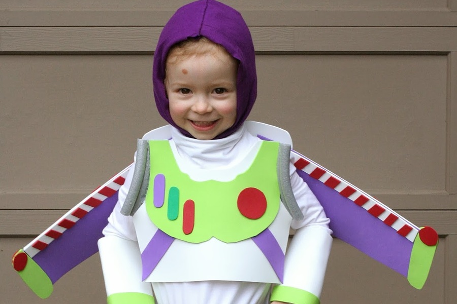 DIY Halloween Costumes For Kids a Child Dressed as Buzz Lightyear