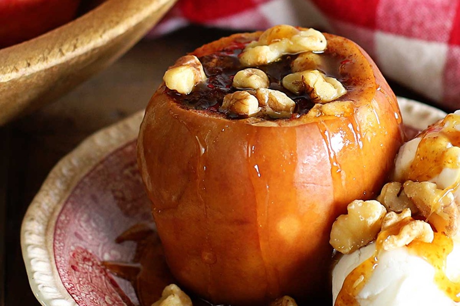Spooky Halloween Crockpot Recipes a Baked Apple with Caramel